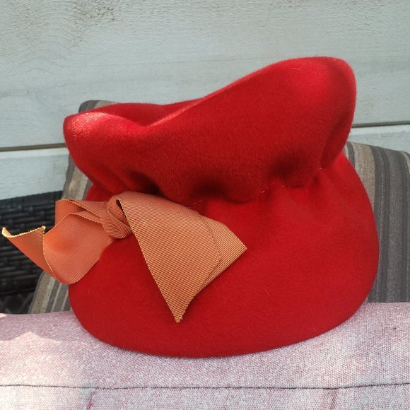 Vintage Clover Lane Felt Hat with Ribbon Trim - Picture 13 of 13